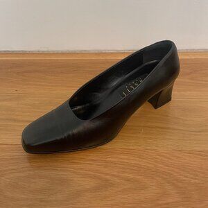 Amalfi low heel pump